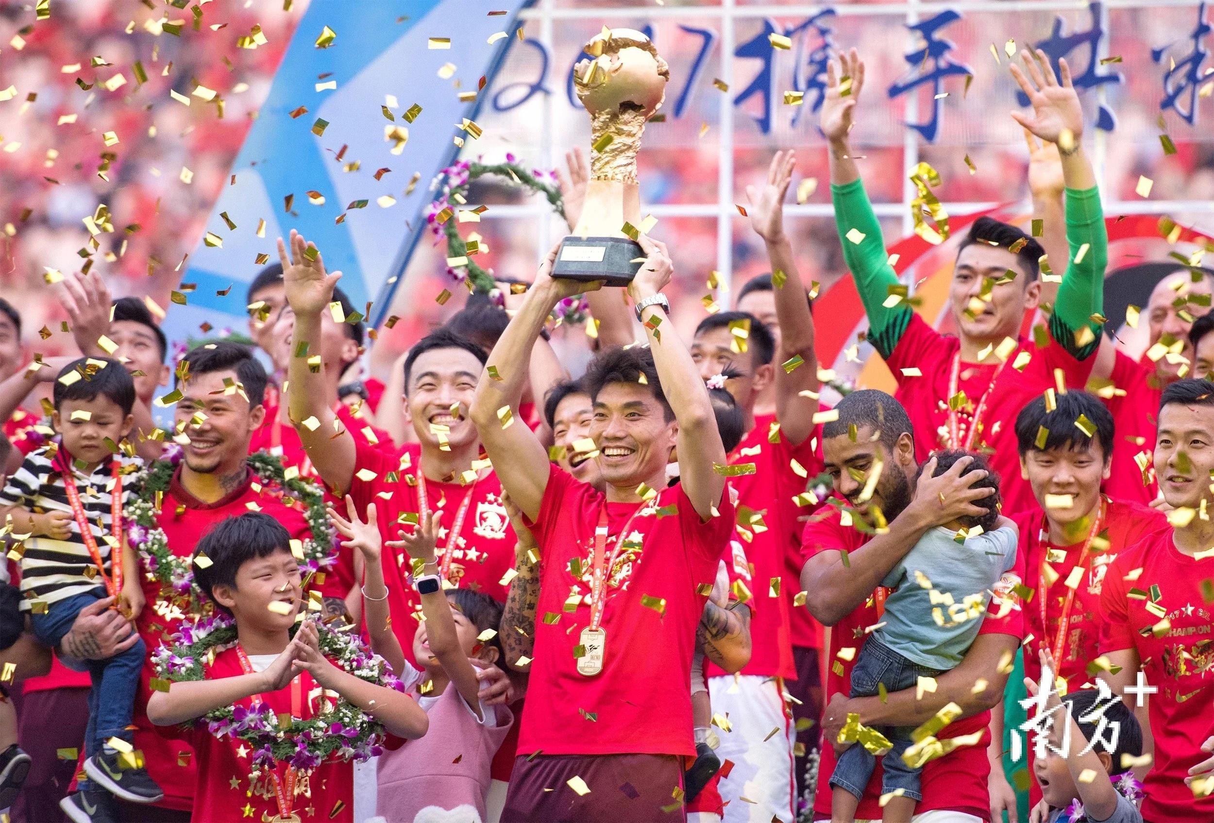 关于国内足球最新消息,球队积极备战决胜时刻的信息 关于国内足球最新消息,球队积极备战决胜时刻的信息