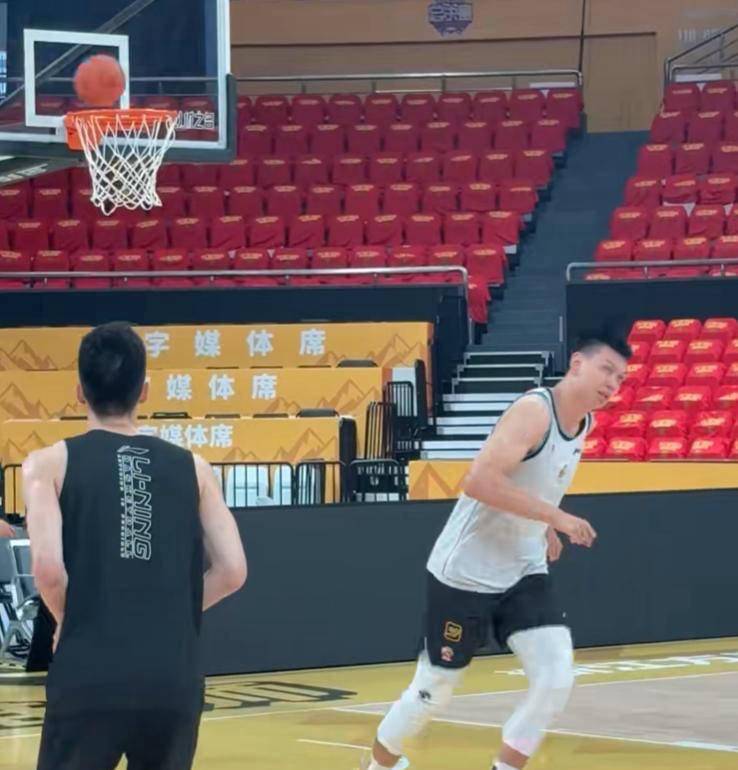 青海男篮士气高昂,全员备战力求突破顺利的简单介绍 青海男篮士气高昂,全员备战力求突破顺利的简单介绍