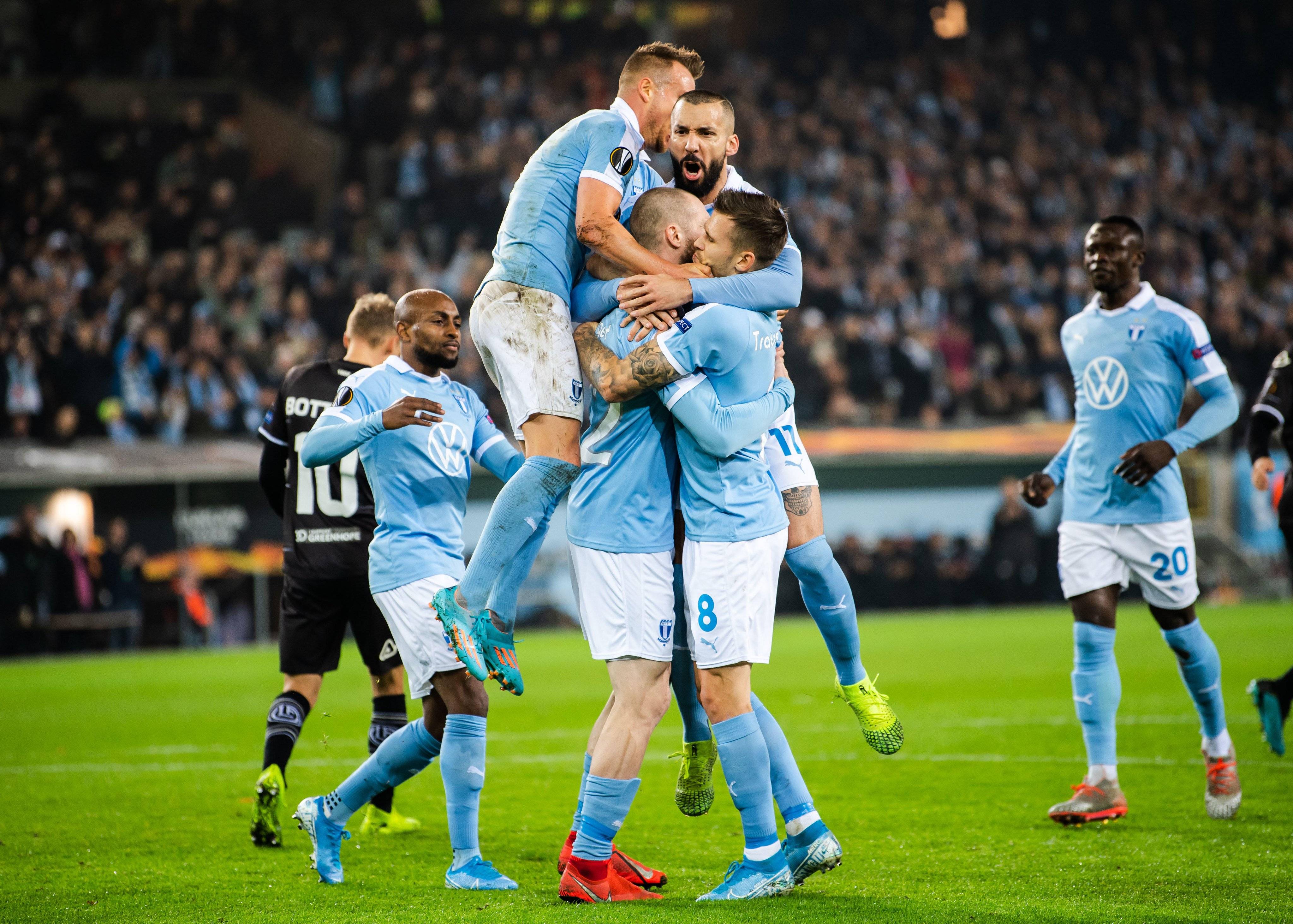 瑞典队在北欧足球比赛中展现实力 瑞典队在北欧足球比赛中展现实力